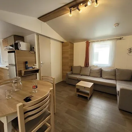 Mobil-home Confort 4-6 Pers, Piscine Chauffee, Proche - Fr-1-777-1 Дом отдыха Сен-Жан-де-Мон